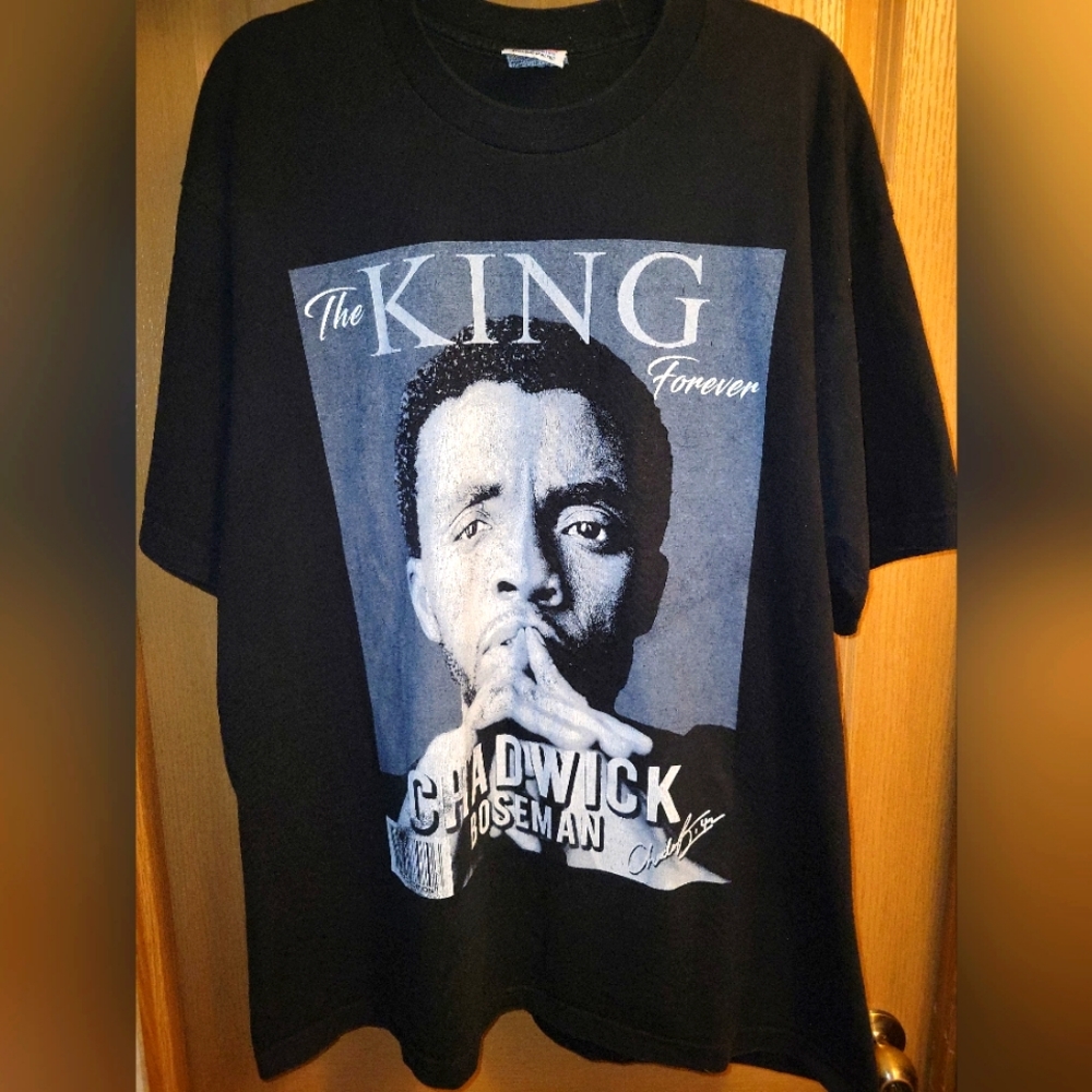 Chadwick Boseman t-shirt